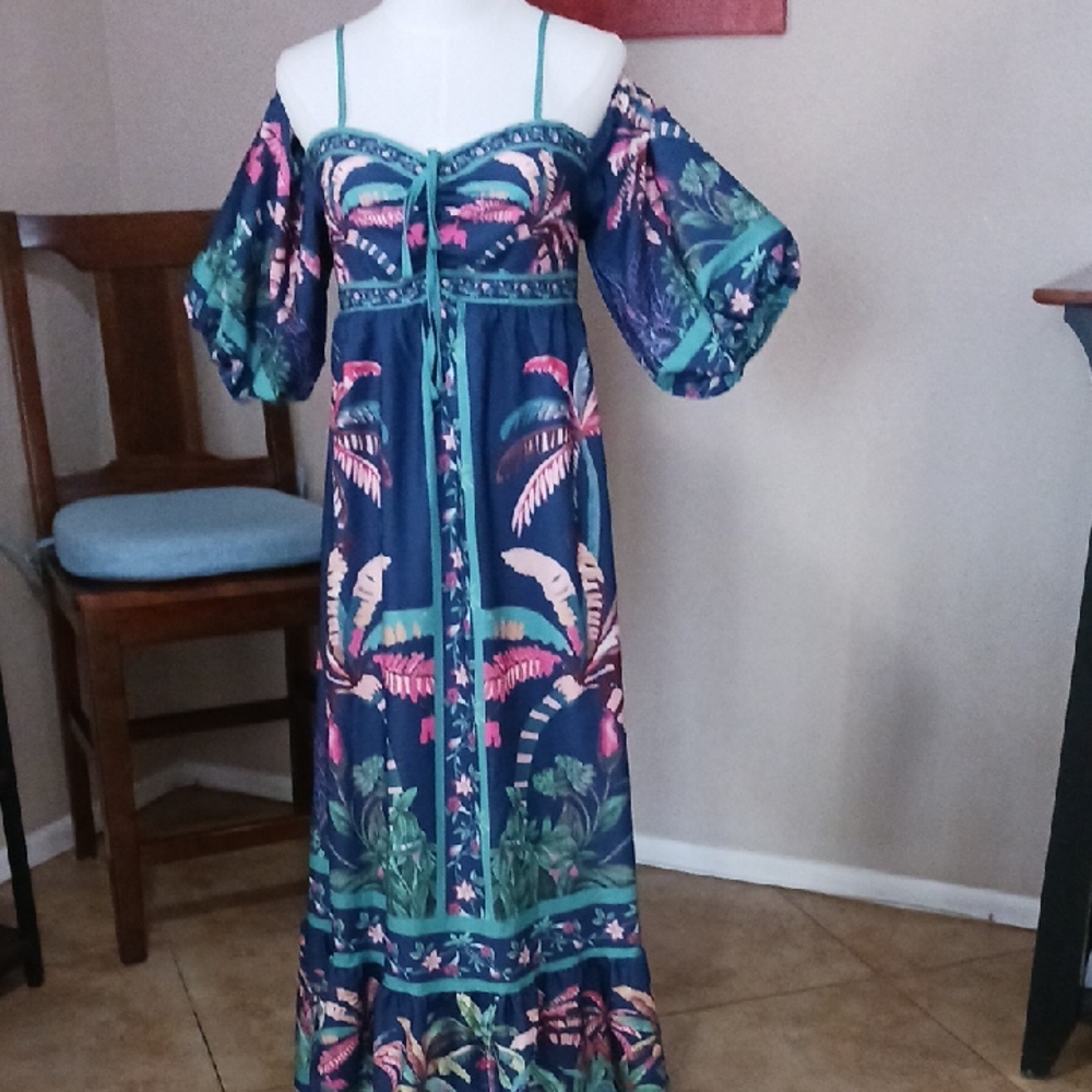 BEAUTIFUL Floral Off-Shoulder Dress